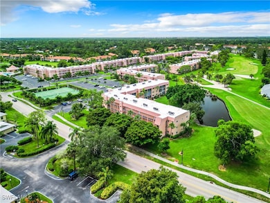 100 Forest Lakes Blvd unit 312, Naples, FL 34105 - photo 4