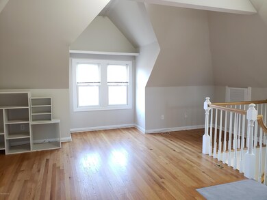 391 E Putnam Ave unit 3, Cos Cob, CT 06807 - photo 2