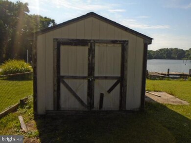 2601 Boulevard Place, Sparrows Point, MD 21219 - photo 6