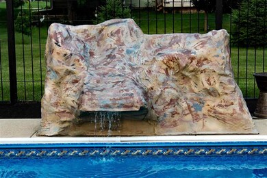 2443 S Oakhill Ave, Janesville, WI 53546 - photo 2