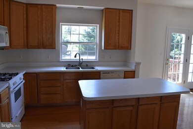 2293 Wheel Cog Place, Woodbridge, VA 22192 - photo 2