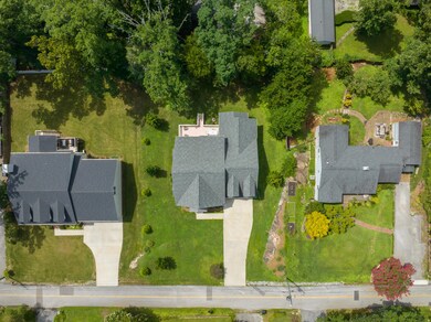 13 - 206 Wendy Trail - Aerials