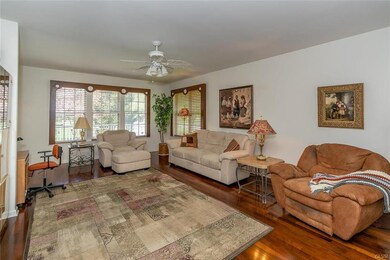 1772 Creek View Ct, Macungie, PA 18062 - photo 3