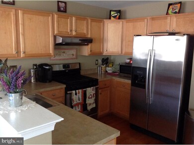 229 Hampshire Dr, Sellersville, PA 18960 - photo 3