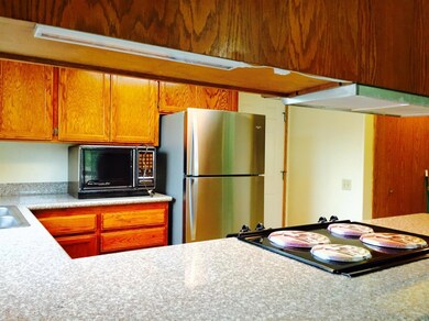 239 W Gregory Rd, Central Point, OR 97502 - photo 5