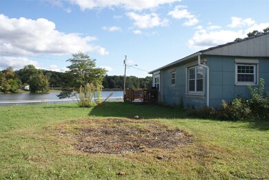 8 Lakeshore Dr, Rensselaer, NY 12144 - photo 7