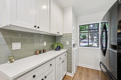 7122 Wood Hollow Dr unit 52, Austin, TX 78731 - photo 6