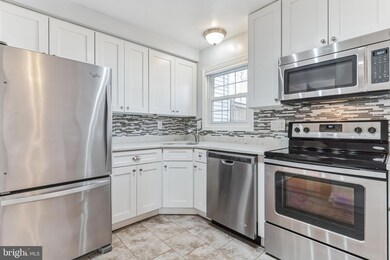 6112 Hillside Rd, Springfield, VA 22152 - photo 7