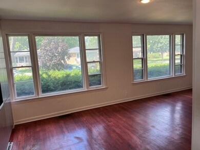 8713 Drake Ave, Skokie, IL 60076 - photo 4