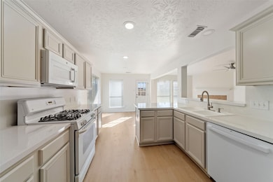 6734 Atasca Creek Dr, Humble, TX 77346 - photo 6