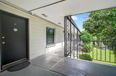 unlisted-address, Tampa, FL 33609 - photo 3