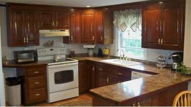 290 High Plain St, Walpole, MA 02081 - photo 4