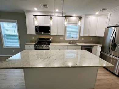 580 Elm St unit 6, Woonsocket, RI 02895 - photo 5