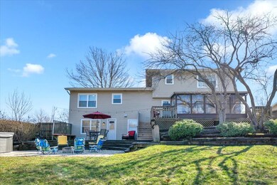 1312 Surrey Ct, Algonquin, IL 60102 - photo 2