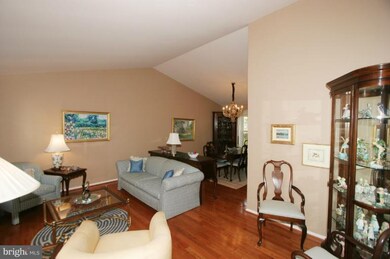 10060 Marshall Pond Rd, Burke, VA 22015 - photo 5