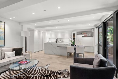 600eMain307_HiRes_220623007