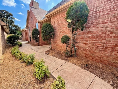3816 Tudor Cir, Norman, OK 73072 - photo 5
