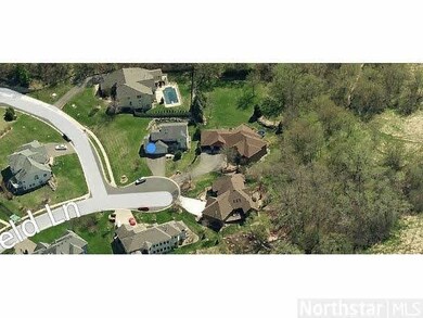 17662 Sheffield Ln, Eden Prairie, MN 55346 - photo 2