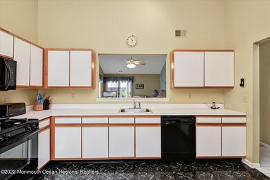 09-Kitchen