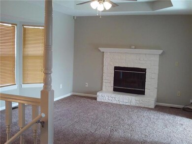 1709 Roberta Dr, Raymore, MO 64083 - photo 5