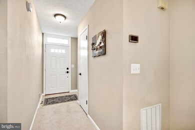 13991 Big Yankee Ln, Centreville, VA 20121 - photo 3
