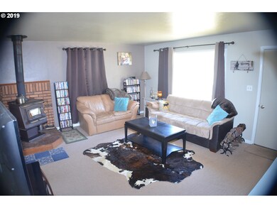 245 N Humbolt St, Canyon City, OR 97820 - photo 3