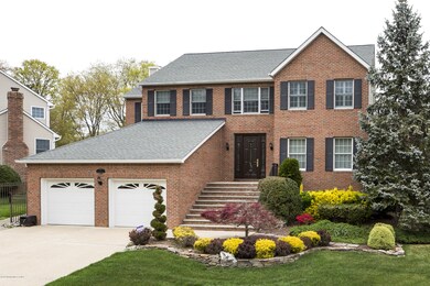 04_House Front-6