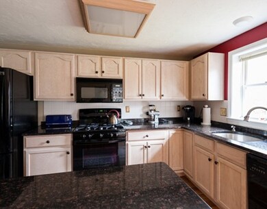 56 Pinecrest Village unit 56, Hopkinton, MA 01748 - photo 7