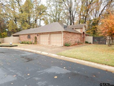 424 424 Amberwood, Tyler, TX 75701 - photo 5