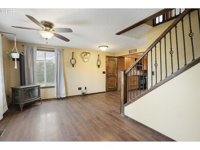 104 E Crestview Dr, Newberg, OR 97132 - photo 6