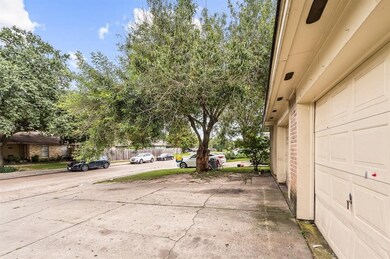 6933 Greenyard Dr, Houston, TX 77086 - photo 4