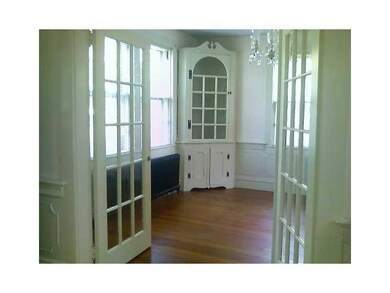 26 Canonicus Ave, Newport, RI 02840 - photo 4