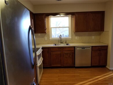 2572 Madison Ave, Bethlehem, PA 18017 - photo 5