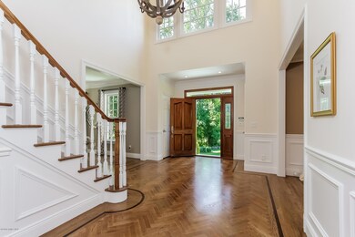 189 Webbs Hill Rd, Stamford, CT 06903 - photo 2