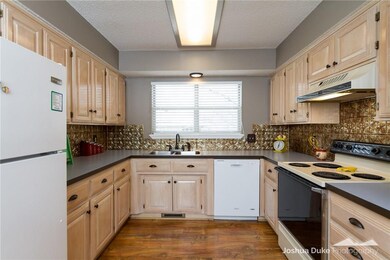 All kitchen appliances will convey with the purchase.