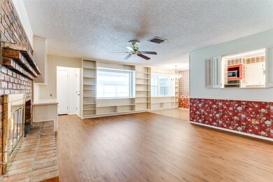 1717 Acorn Ln, Hurst, TX 76054 - photo 4