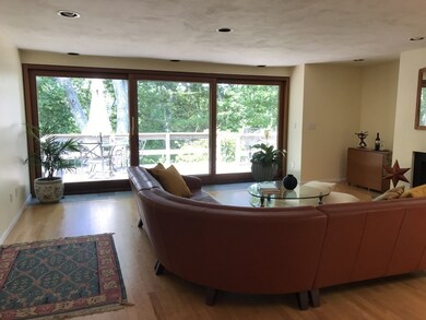 335 Hemlock Cir unit 335, Lincoln, MA 01773 - photo 2