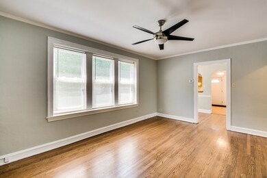 6126 N Washtenaw Ave, Chicago, IL 60659 - photo 7