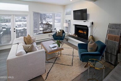 1536_deer_blvd_a_living_2