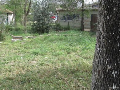 204 Pueblo St, Weslaco, TX 78596 - photo 4