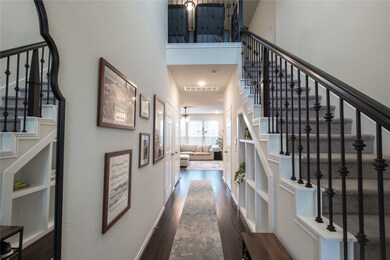 8961 Monterey View Dr, Houston, TX 77080 - photo 2