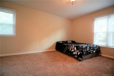 143 Mapleleaf Rd, Statesville, NC 28625 - photo 4