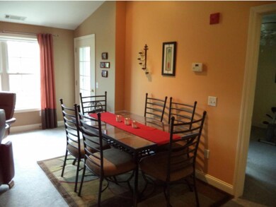 6 Crestview Cir unit 140, Londonderry, NH 03053 - photo 4