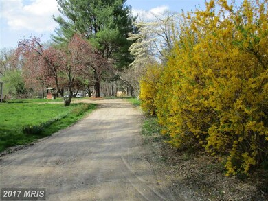 626 Conaway Ln, Sykesville, MD 21784 - photo 6