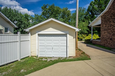 315 Ball Ave, Corbin, KY 40701 - photo 5