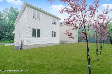 28 Singleton St, Staten Island, NY 10309 - photo 6