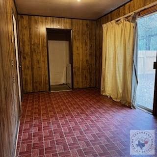 211 Shellwood Dr, Wake Village, TX 75501 - photo 7