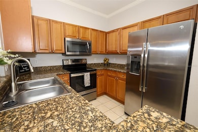Kitchen - Alt View