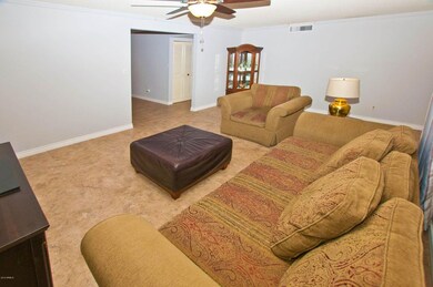 07 Living room 3