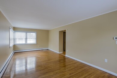 010_Living Room